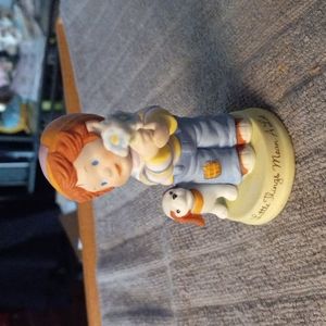 Vtg Avon Little Things Mean A Lot figurine.